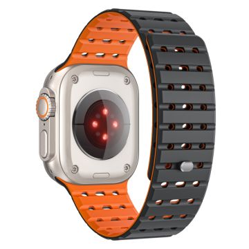 Apple Watch Series 49mm - 45mm - 44mm - 42mm hengittävä silikoniranneke - Musta + Oranssi