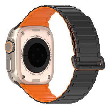 DUX DUCIS Apple Watch Series 49mm - 45mm - 44mm - 42mm magneettinen silikoniranneke - Musta + Oranssi