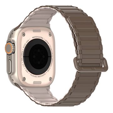 DUX DUCIS Apple Watch Series 49mm - 45mm - 44mm - 42mm Magnetic Silicone Band - Brown+Grey