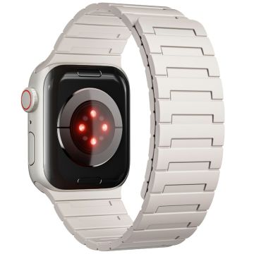 Apple Watch Series 49mm - 45mm - 44mm - 42mm magneettinen silikoninen ranneke - Starlight