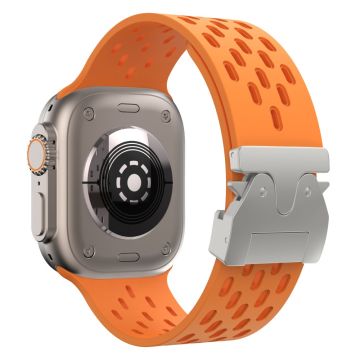 Ontto silikoniranneke Apple Watch Series 10 46mm / Ultra 2 / Ultra 49mm / 9 8 7 45mm / SE (2023) SE (2022) SE 6 5 4 44mm / 3 2 1 42mm - Oranssi + Hopea Solki