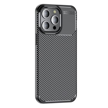 Carbon Shield iPhone 15 Pro Suojakotelo - Musta