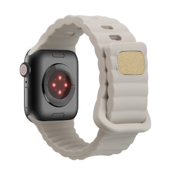 Apple Watch Series 8 (41mm) silikoninen ranneke painikkeella - Beige