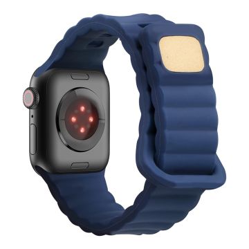 Apple Watch Series 8 (41mm) silikoninen ranneke painikkeella - Tummansininen